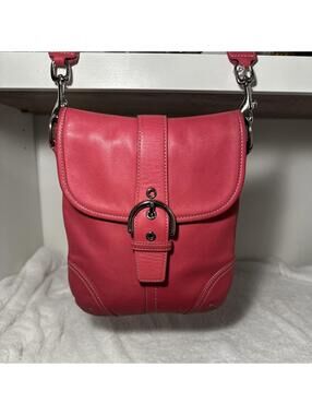 Vintage COACH Y2K Hot Pink Leather Crossbody  Soho Buckle Spring